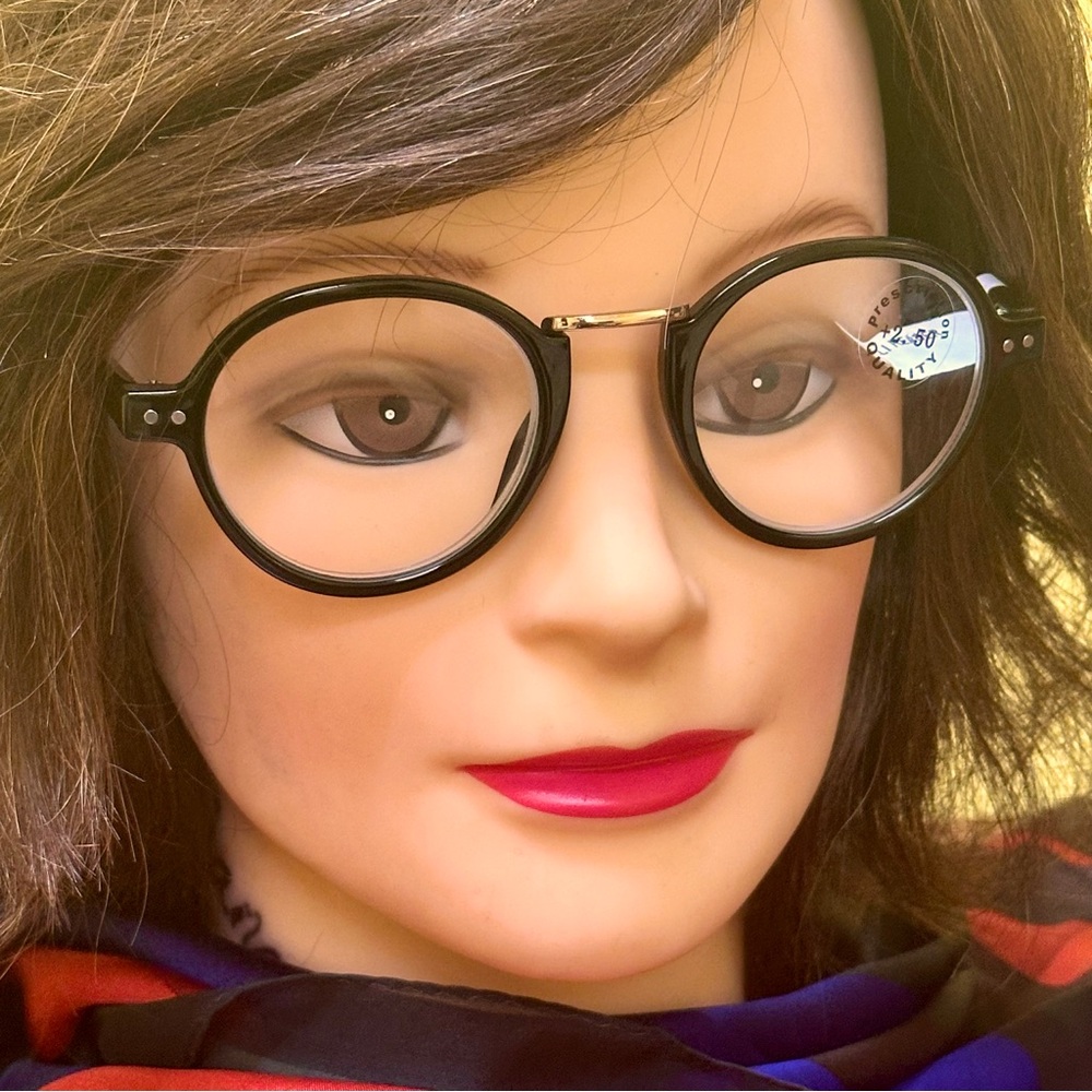 Black Round Reading Glasses(+2.50)